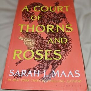 A Court of Thorns and Roses Book